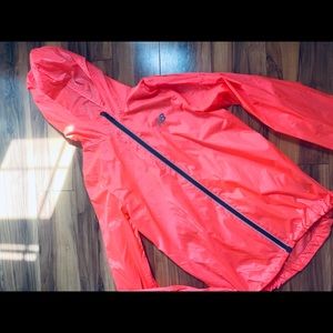 New balance wind breaker size S
